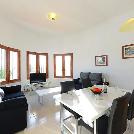 Cecilia - Plusholidays Βίλα *